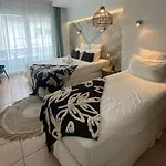 Les Sables - Urban Style - By Logis 3*