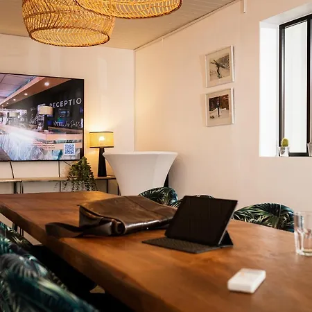 Les Sables - Urban Style - By Logis 3*