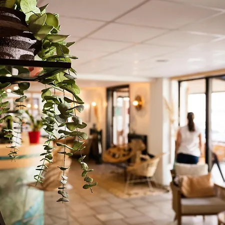 Les Sables - Urban Style - By Logis 3*