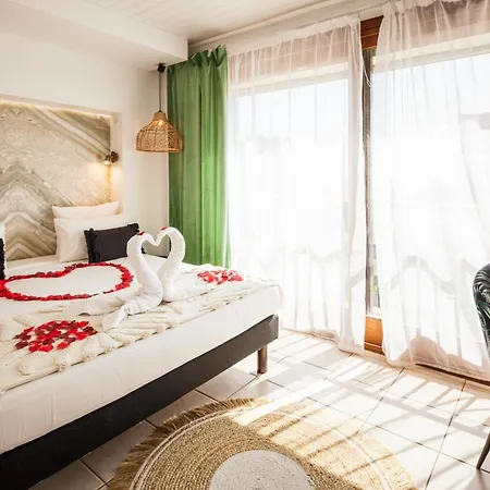 Les Sables - Urban Style - By Logis Hotel Canet-en-Roussillon