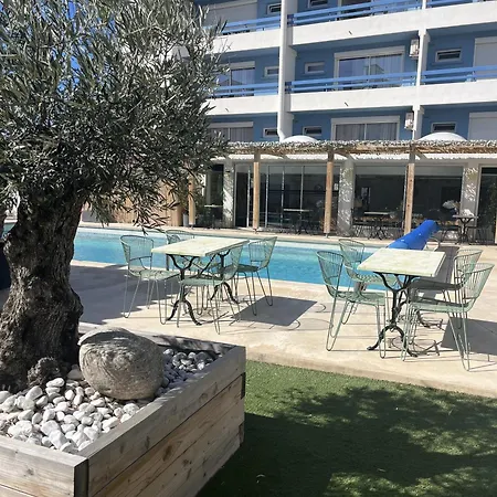 Les Sables - Urban Style - By Logis Szálloda