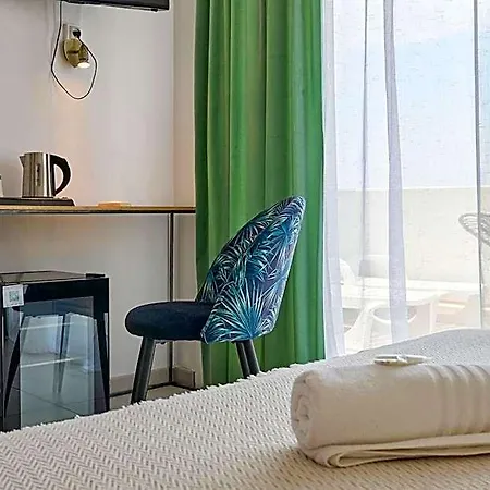 Les Sables - Urban Style - By Logis Hotel 3*