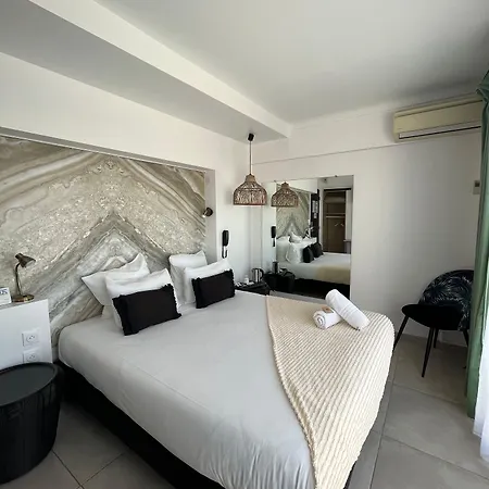 Les Sables - Urban Style - By Logis Hotel 3*
